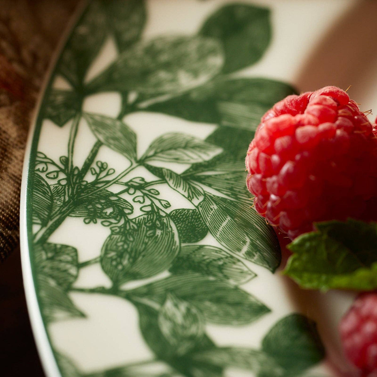 Arbor Green Rimmed Salad Plate 8.5" - Caskata Heirloom Porcelain