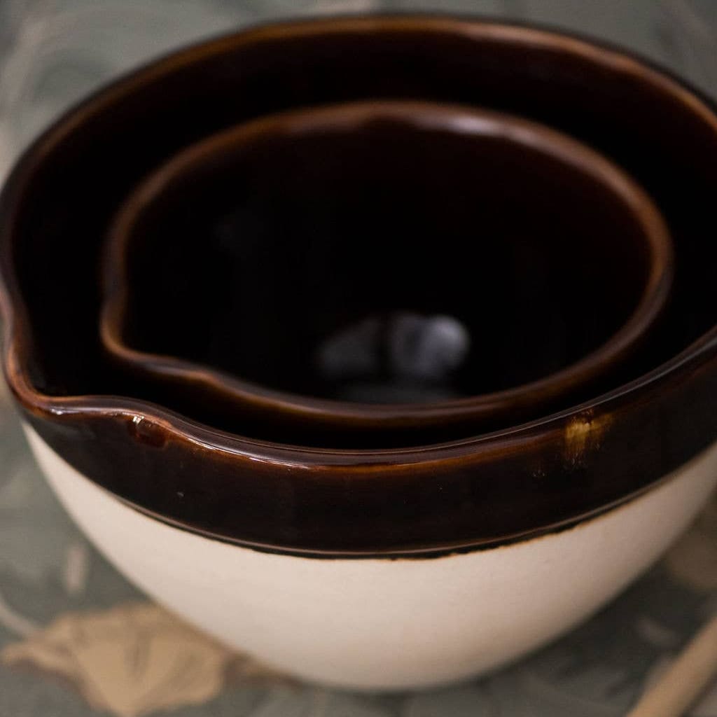 Heritage Stoneware Large Bowl 9" x 5" - Handmade