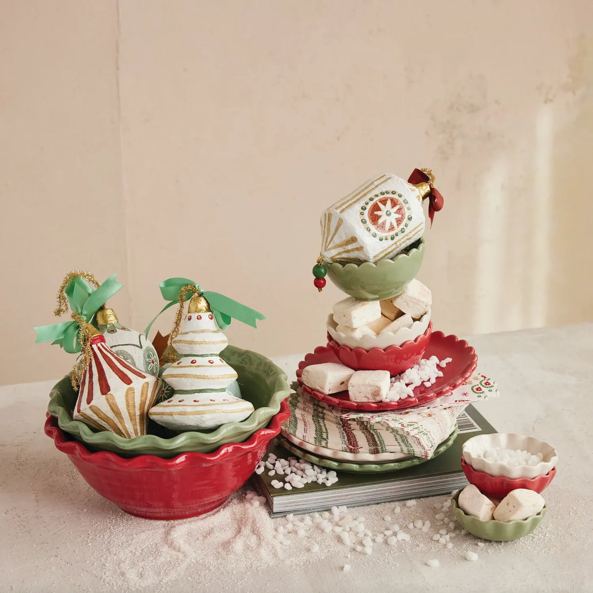 Stoneware Scalloped Plate 8" - Red, Green & White