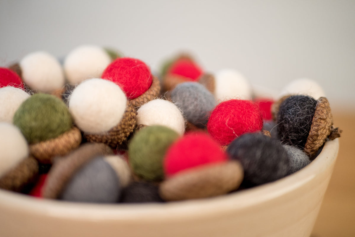 Felt Christmas Acorns- Set of 15