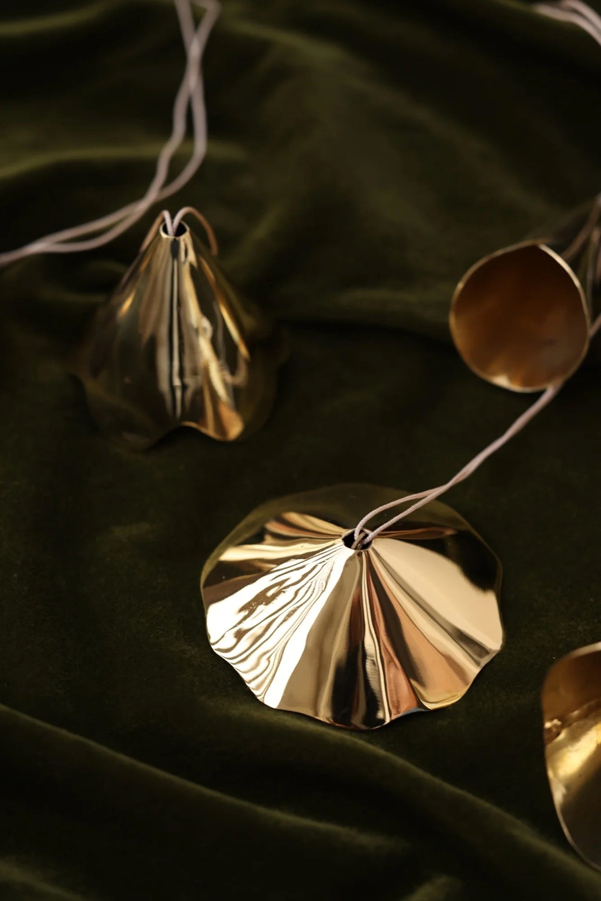 Petunia Brass Ornaments, Set of 2