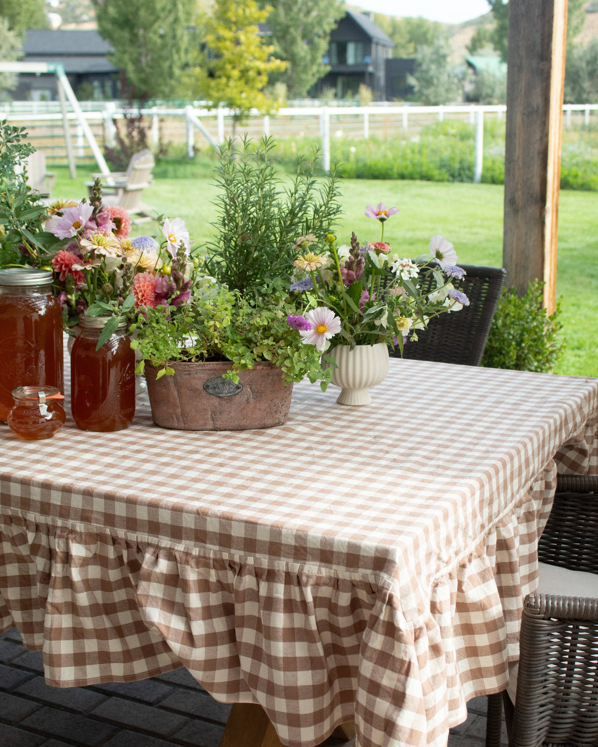 Hazelnut Ruffled Gingham Tablecloth & Table Runner