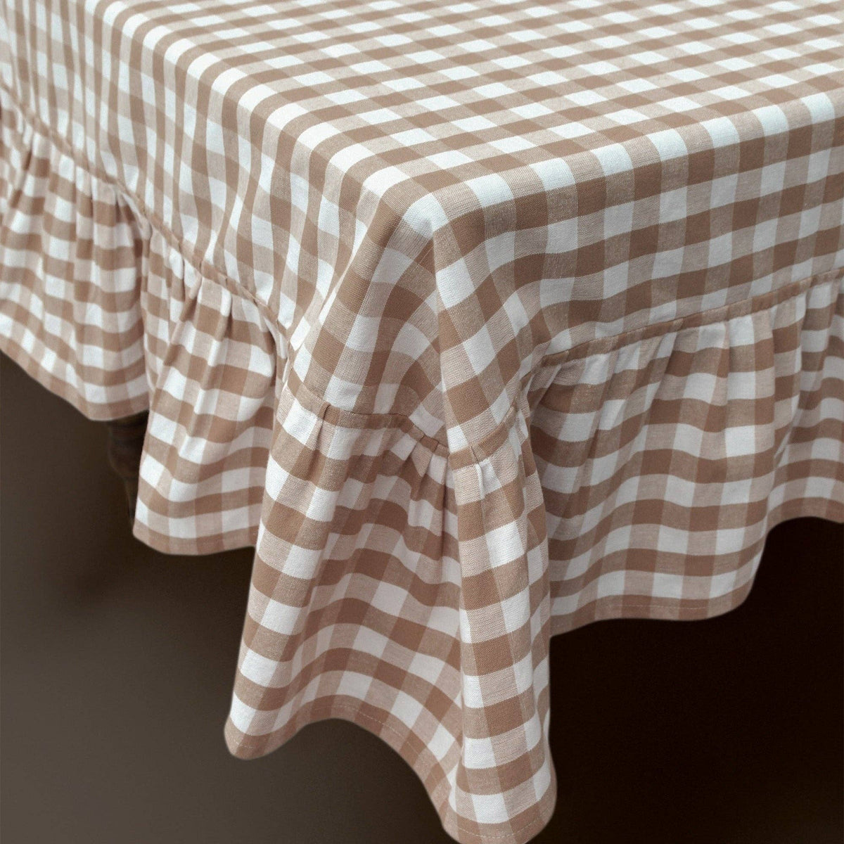 Hazelnut Ruffled Gingham Tablecloth & Table Runner
