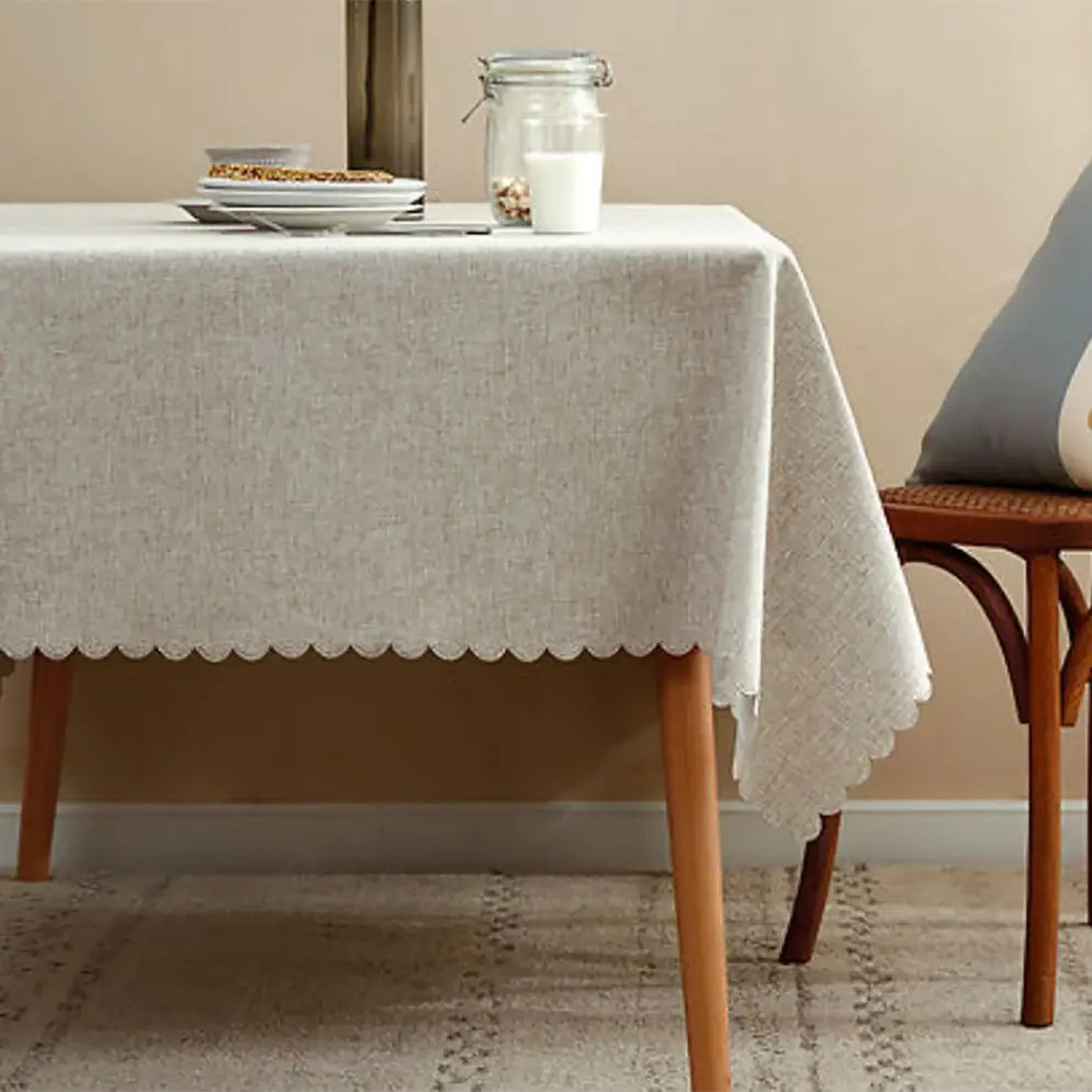 Scalloped Border Tablecloth (Natural)